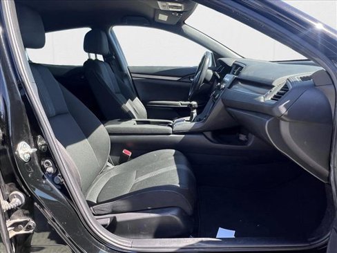 Used 2018 Honda Civic Sport image 17