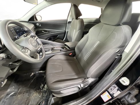 Used 2023 Hyundai Elantra SEL w/ Cargo Package image 19