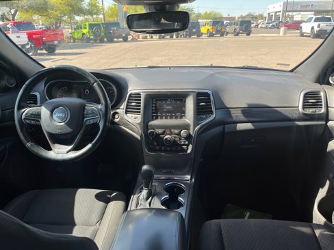 Used 2019 Jeep Grand Cherokee Laredo image 20