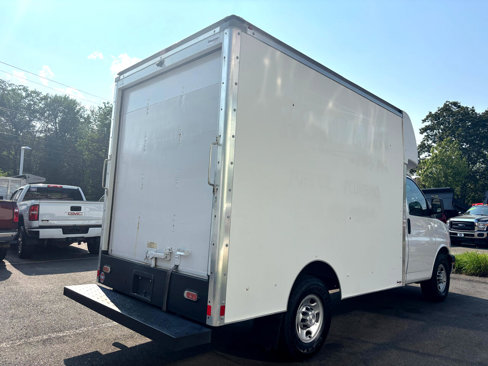 Used 2019 Chevrolet Express 3500 w/ Power Convenience Package image 8