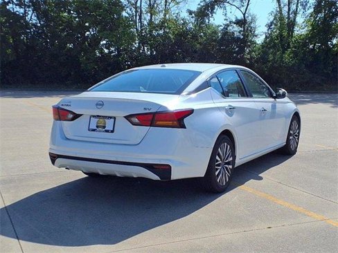 Used 2023 Nissan Altima 2.5 SV image 4