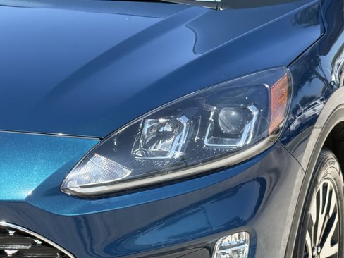Used 2020 Ford Escape SEL image 11