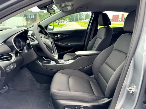 Used 2024 Chevrolet Malibu LT image 17