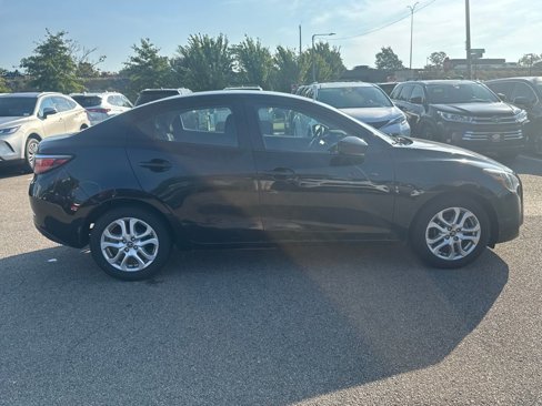 Used 2018 Toyota Yaris iA image 8