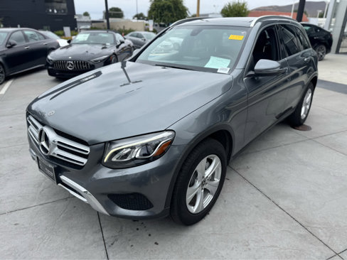 Used 2018 Mercedes-Benz GLC 300 4MATIC image 3