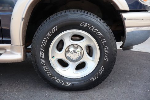 Used 2000 Ford Explorer Eddie Bauer image 42