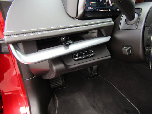 Used 2023 Chevrolet Corvette Z06 w/ Battery Protection Package image 15