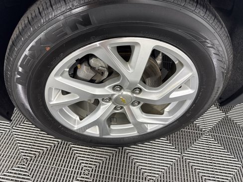 Used 2020 Chevrolet Equinox Premier image 10