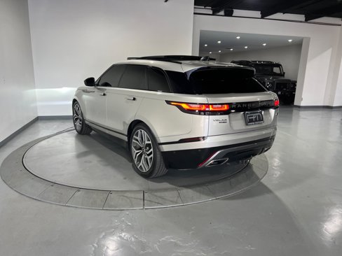 Used 2018 Land Rover Range Rover Velar R-Dynamic HSE image 10