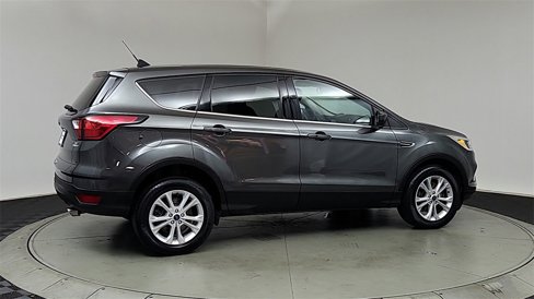 Used 2019 Ford Escape SE image 7