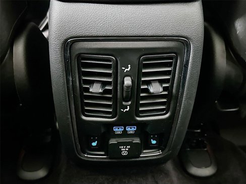 Used 2017 Jeep Grand Cherokee Summit image 27