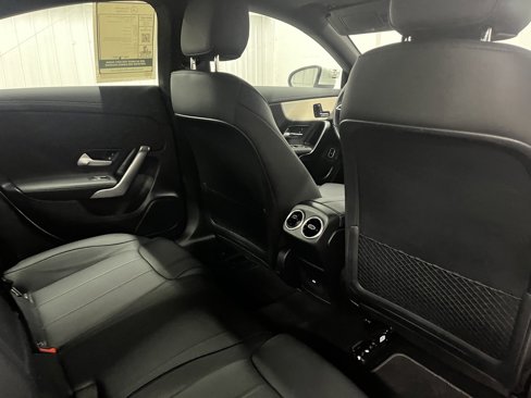 Used 2025 Mercedes-Benz CLA 250 image 19