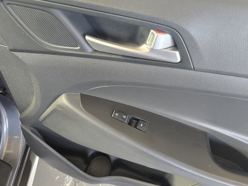 Used 2020 Hyundai Tucson SEL image 16