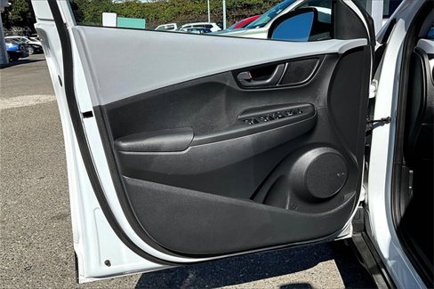 Used 2021 Hyundai Kona SEL Plus w/ Cargo Package image 20