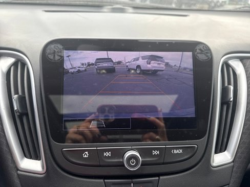 Used 2022 Chevrolet Malibu LT image 20