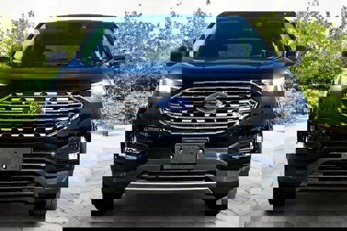Used 2022 Ford Edge SEL w/ Convenience Package image 3