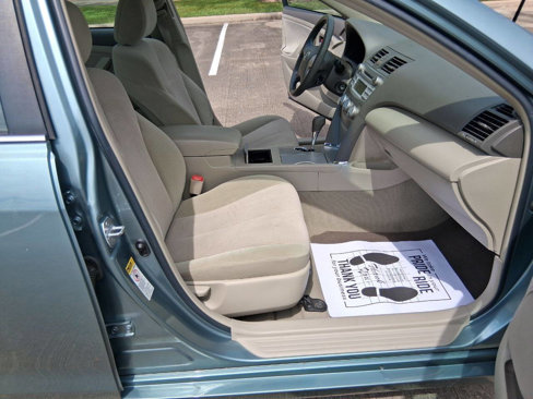 Used 2011 Toyota Camry LE image 11
