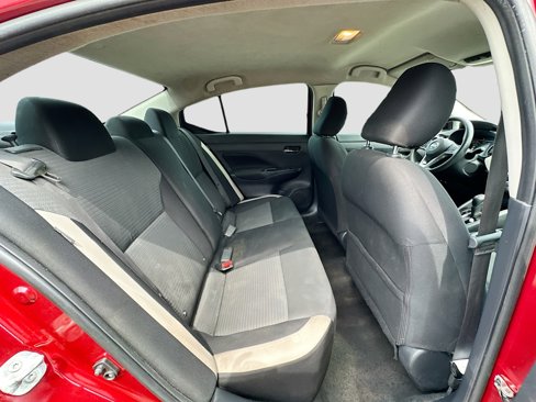 Used 2022 Nissan Versa SV image 23