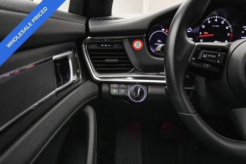 Used 2022 Porsche Panamera 4 Platinum Edition image 36
