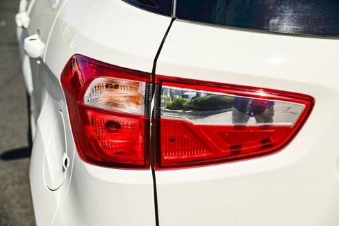 Used 2021 Ford EcoSport SE w/ SE Convenience Package image 7