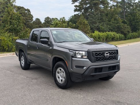 Used 2022 Nissan Frontier S w/ Technology Package image 3