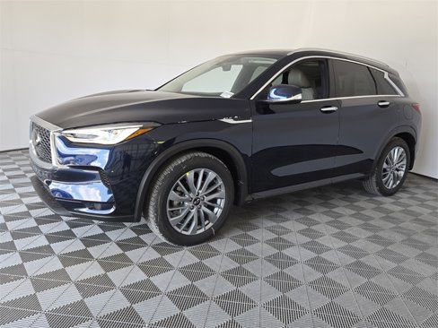 New 2025 INFINITI QX50 Luxe image 4