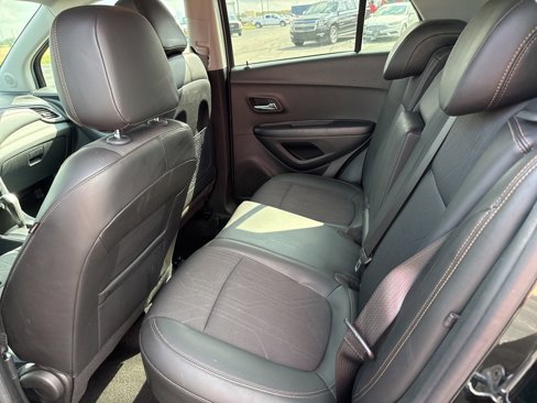Used 2021 Chevrolet Trax LT w/ Driver Confidence Package image 11