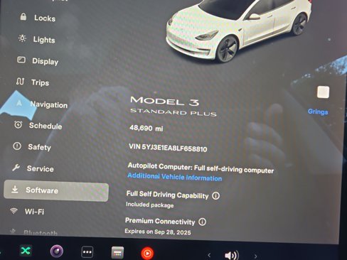 Used 2020 Tesla Model 3 Standard Range Plus image 51