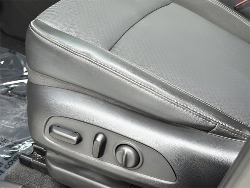 Used 2021 Buick Encore GX Select image 28