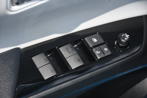 Used 2019 Toyota Prius LE image 10