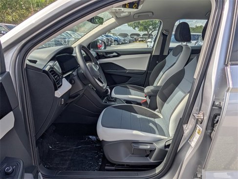 New 2025 Volkswagen Taos S image 5