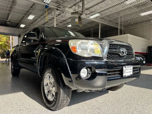 Used 2011 Toyota Tacoma 4x4 Double Cab image 1