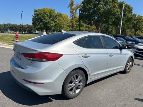 Used 2017 Hyundai Elantra SE image 6