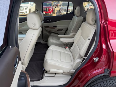 Used 2019 GMC Acadia Denali image 13