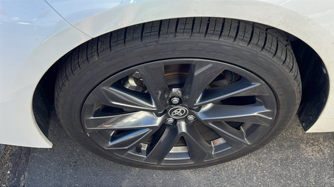 Used 2023 Toyota Corolla SE image 3