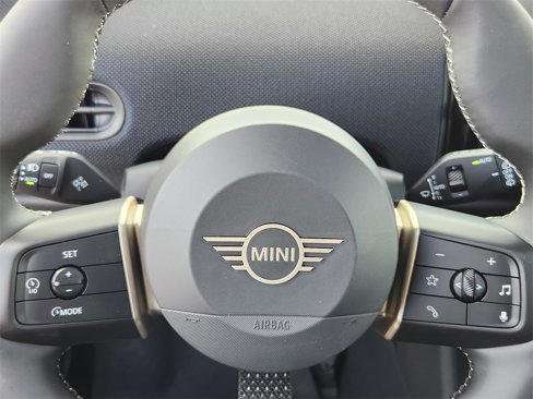 New 2025 MINI Cooper 2-Door Hardtop image 13