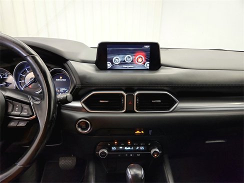 Used 2020 MAZDA CX-5 Touring image 24
