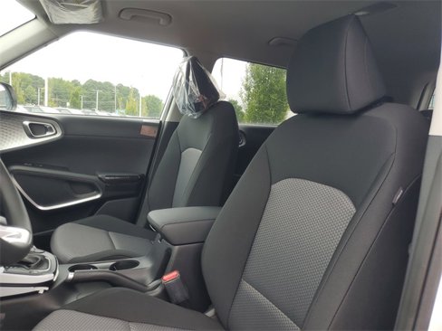 New 2025 Kia Soul LX image 13