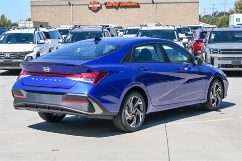 New 2025 Hyundai Elantra Sport image 4