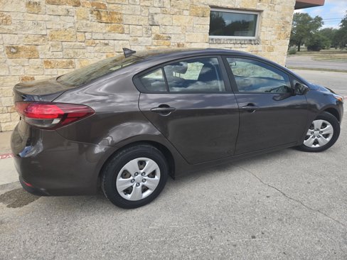 Used 2017 Kia Forte LX image 17