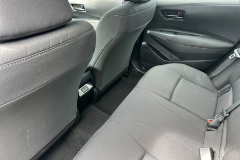 Used 2024 Toyota Corolla LE image 4