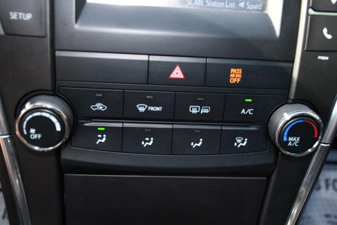 Used 2016 Toyota Camry SE image 35