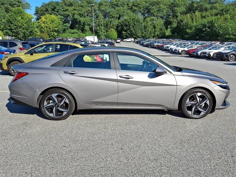 Used 2021 Hyundai Elantra Limited w/ Cargo Package image 7