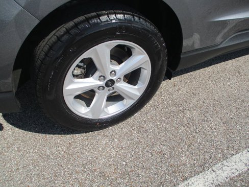 Used 2024 Ford Edge SE image 22
