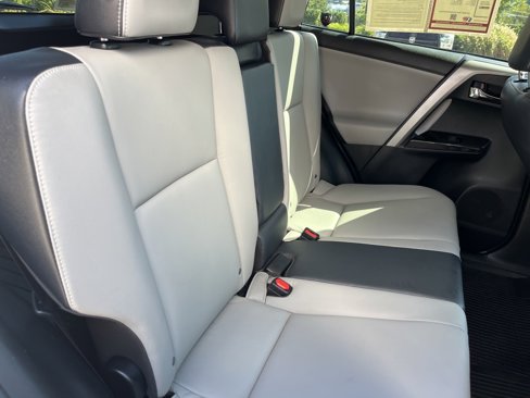 Used 2016 Toyota RAV4 Limited image 24