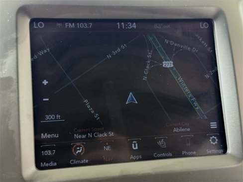 Used 2023 Jeep Cherokee Altitude Lux image 12