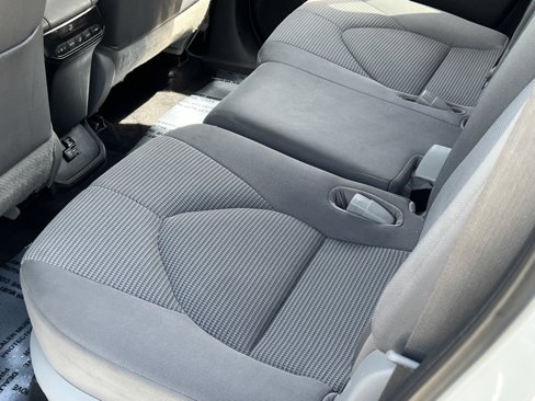 Used 2021 Toyota Highlander L image 14