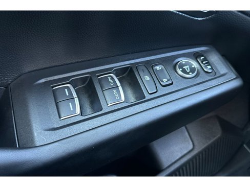 Used 2023 Honda Accord LX image 12