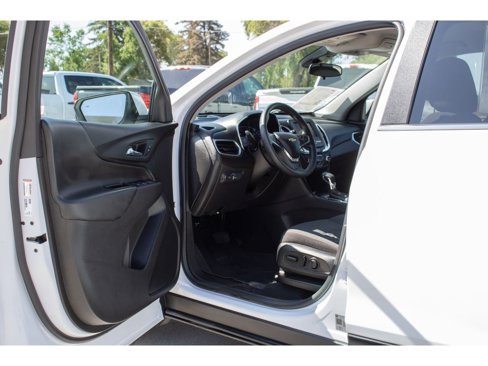 Certified 2023 Chevrolet Equinox LT w/ LPO, Floor Liner Package image 11