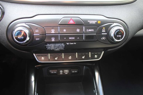 Certified 2018 Kia Sorento SX image 44